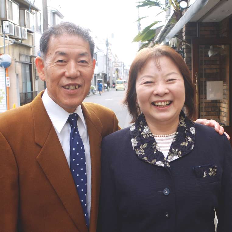 作家「フジエシュンスケ凛」のご両親贈呈品