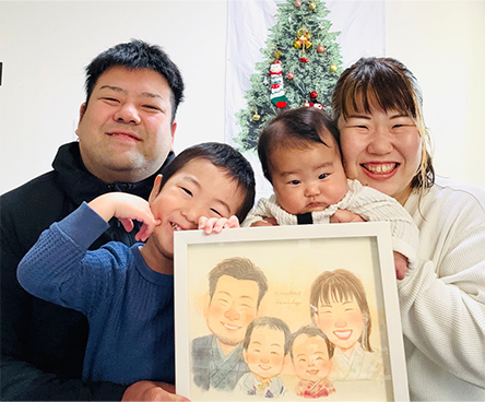 「息子が似顔絵を見た途端にママーパパー〇〇やー（妹）とすぐ分かり、喜んでいました」 なぎさ