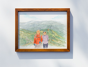 先週無事に父の喜寿のお祝いをすることができ、
似顔絵のプレゼントも父母共に喜んでもらうことが出来ました。
山の背景も嬉しかったようで、依頼させていただいて本当に良かったです！
また、作家さんからのご丁寧なお手紙もありがとうございました。
とても素敵な絵でしたので私も嬉しいです。