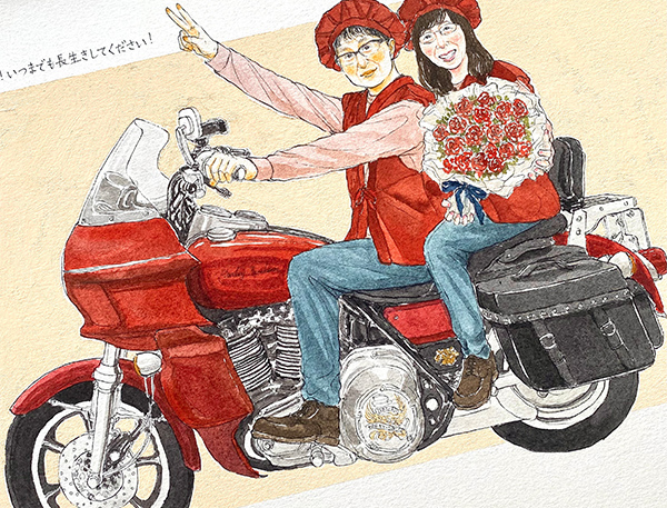 一昨日、依頼していた似顔絵が無事届きました。
丁寧に梱包していただいており、傷もなく安心いたしました。ありがとうございます。

似顔絵ですが、大変素敵に描かれており見た瞬間思わず感極まってしまいました。
今週末渡す予定なのですが、両親もきっと喜んでくれると感じています。渡すのがより楽しみになりました。
この度は最後まで丁寧な対応をしてくださり本当にありがとうございました。

また、同封されていたnokami様からお手紙に、思い入れのある似顔絵の1つになったことや
依頼した似顔絵や写真を掲載したいなどと書いていただいており大変嬉しく思いました。

先日両親へ無事似顔絵を渡すことができました。
２人とも大変喜んでおりまして、周りにいた他の家族もみた瞬間「わぁ！すごい！！似てる！」
など言っており感動しておりました。

今回渡したときの両親や家族の反応を見て改めて、
WORLD1の小川様を通して作家のnokami様へ依頼できてよかったと思いました。
皆様とのやりとりを含め、言葉では伝えきれない感謝の思いが伝わったような気がして嬉しかったです。
本当にありがとうございました！