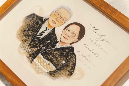 「飾った絵を見ながら思い出話しに花を咲かせていきたいと思います」 ebisu